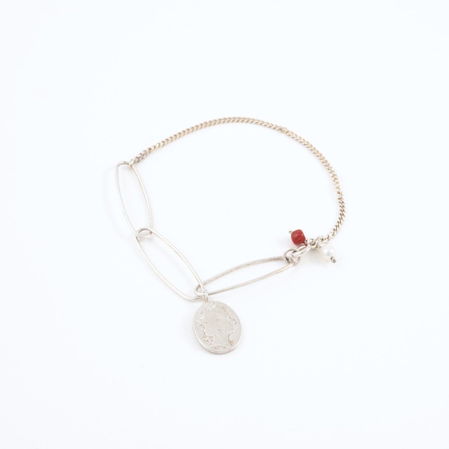 ELIZABETH II BRACELET