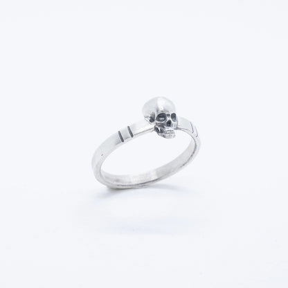 MEMENTO MORI RING