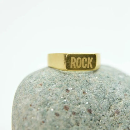 ROCK SIGNET RING