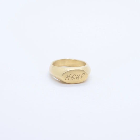 GIRL SIGNET RING