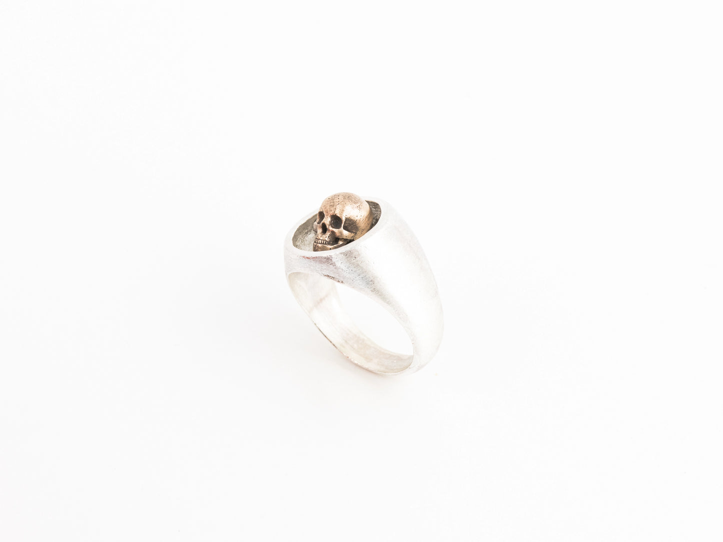 BAGUE CHEVALIÈRE VANITÉ